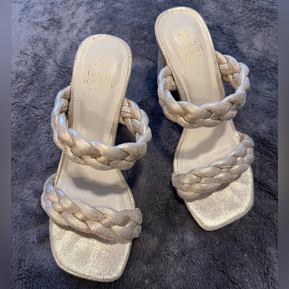 Oasis Society Women's Shimmering Gold Braided Heels